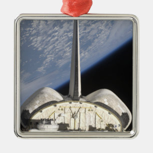 Eine teilweise Ansicht der Raumfähre-Bemühung Silbernes Ornament
