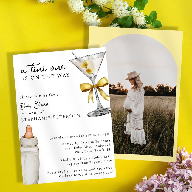 Eine Tini-One-Foto-Yellow Bow Martini-Babydusche Einladung (Von Creator hochgeladen)