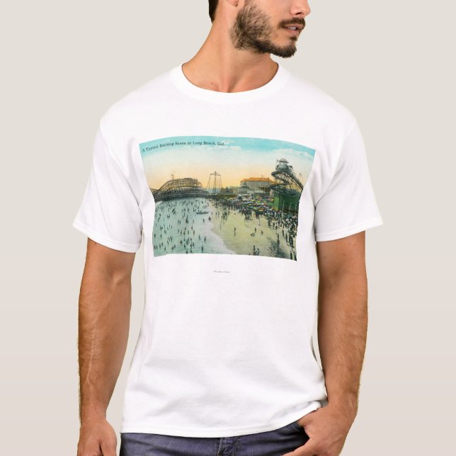 Eine typische badenszene am Strand T-Shirt (Vorderseite)
