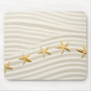 Eine unstraight Reihe von Starfishes Mousepad