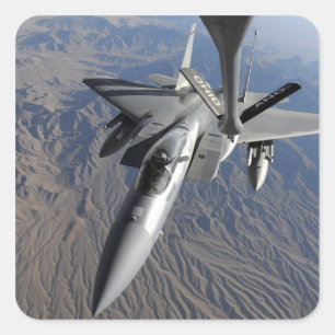 Eine US-Luftwaffe F-15 Eagle Quadratischer Aufkleber