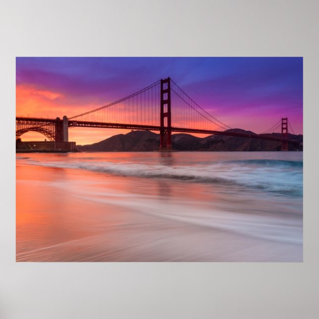 Eine Vereinnahmung der Goldenen Gate Bridge in San Poster (Vorne)