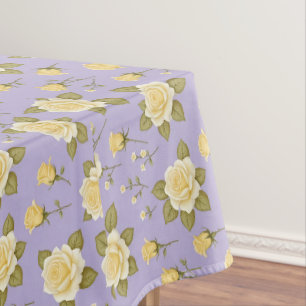 Eine verspielte kleine gelbe und weiße Rosen Tischdecke