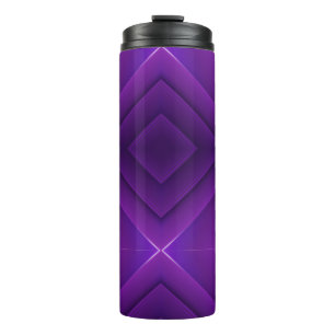 Eine violette Reisetasche mit einem schlanken schw Thermosbecher