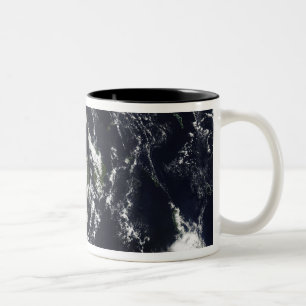 Eine vulkanische Feder vom Rabaul-Kessel Zweifarbige Tasse