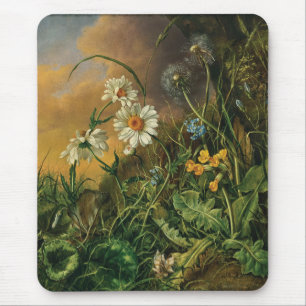 Eine Waldfläche mit Daisies, Primrosen, ... Mousepad