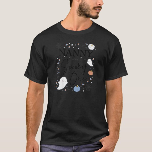 Eine weibliche Kindermädchen der Spooky-einen erst T-Shirt (Vorderseite)