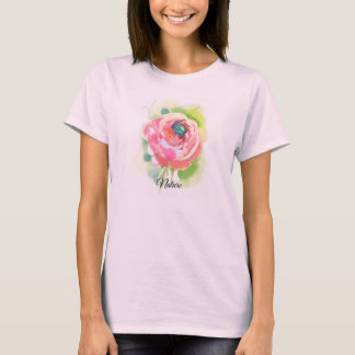 eine zarte Rose und ein Käfer, der darin schläft T-Shirt