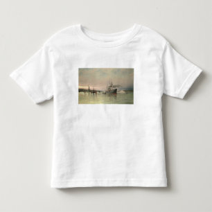 Eine Zwischenlage und anderes Verschiffen vor der Kleinkind T-shirt