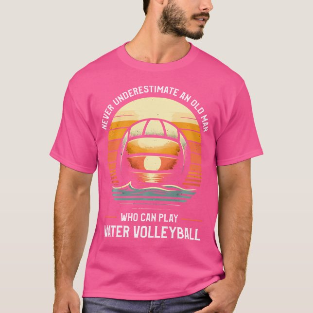 Einen alten Mann, der Wasser spielen kann, nie unt T-Shirt (Vorderseite)