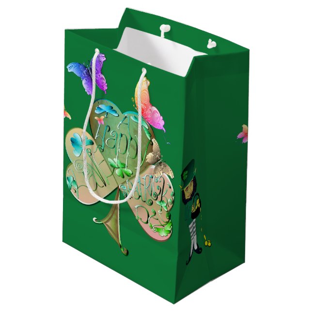 "Einen glücklichen St. Patrick's Day" Leprechaun M Mittlere Geschenktüte (Rückseite Schrägansicht)