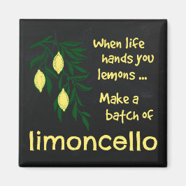 Einen Stapel Limoncello Lemon Lemon Likör erstelle Magnet