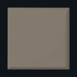 Einen stilvollen Wohnraum mit brauner Wand schaffe Magnet<br><div class="desc">Entspannen Sie in der Wohngestaltung mit einer modernen,  minimalistisch-braunen Wand,  die mit einer schicken,  schwarz-weißen Uhr geschmückt ist. Mit dieser stilvollen monochromen Wandkunst können Sie Ihren Lebensraum verbessern!"</div>