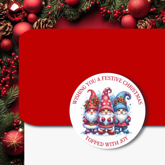 Einen Weihnachtsfest wünschen | Holiday Gnomes Runder Aufkleber (Von Creator hochgeladen)