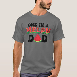 Einer in einem Melon-Vater, der zum Familienurlaub T-Shirt