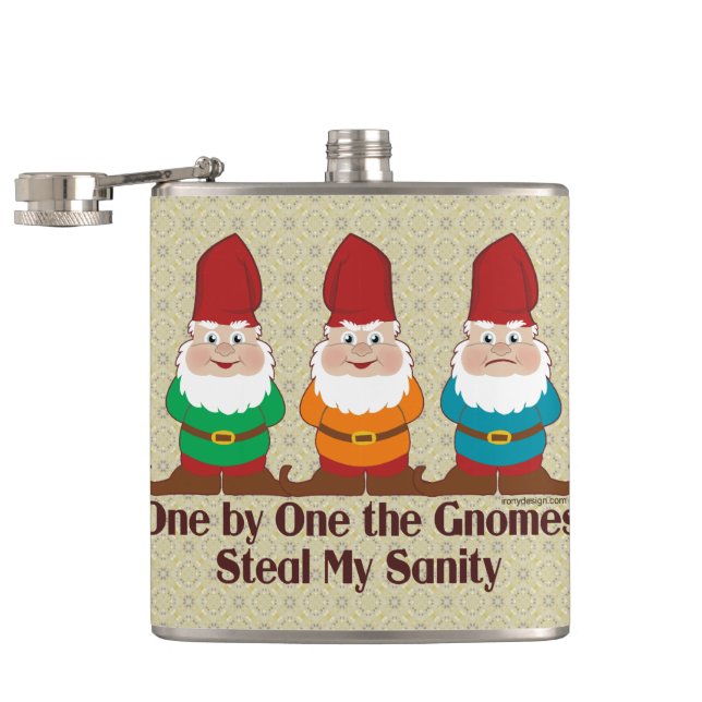 Einer nach dem anderen stehlen die Gnomes mir mein Flachmann (Geöffnet)