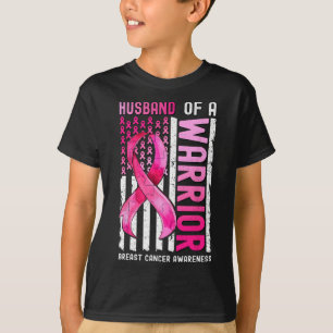 eines Brustkrebses eines Kriegers in den USA Flagg T-Shirt