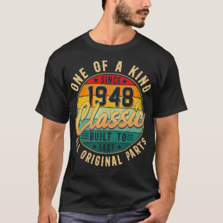Eines der klassischen Gebäude aus dem Jahr 1948, d T-Shirt