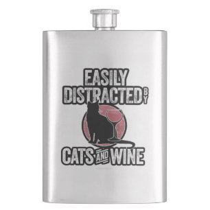 Einfach abgelenkt durch Katzen und Wein Flachmann