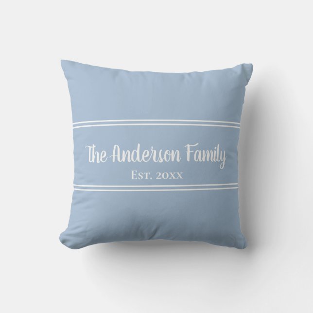 Einfach Baby Blue und White Family Name Est. Kissen (Vorderseite)
