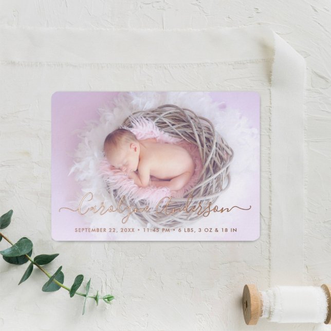 Einfach Chic Lilac Polka Dots Geburtsankündigung Folieneinladung (Von Creator hochgeladen)