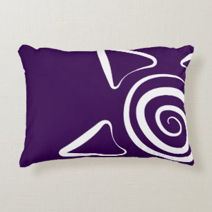 Einfach gestaltete violette Farbe Dekokissen