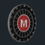 Einfach klassisches Monogramm Schwarz Dartscheibe<br><div class="desc">Modernes schwarzes Dartboard mit einfachem rotem Monogramm Medaillon mit klassischer Blocktypografie in Weiß. Personalisieren Sie das Monogramm initial; verwenden Sie das Menü,  um die Hintergrundfarbe oder Typografie zu ändern.</div>
