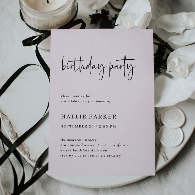 Einfach modern und minimal | Blush Birthday Party Einladung (A feminine, chic birthday party invitation in elegant blush pink and black)
