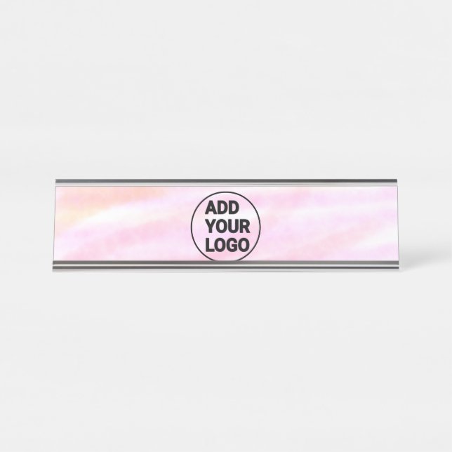 Einfach rosa minimale Aquarellfarbe Logo-Gesellsch Schreibtischnamensplakette (Vorderseite )