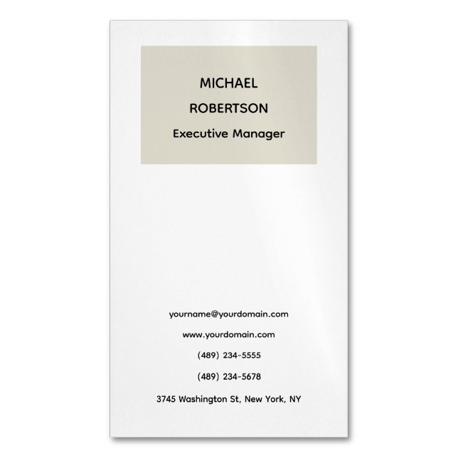 Einfach Schlicht Elegant Modernes, Minimalistische Magnetische Visitenkarte (Vorderseite Vertikal)