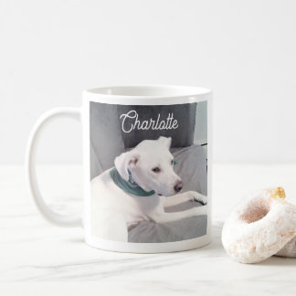 Einfach und süßes weißes Welpen-Foto mit Namen Kaffeetasse