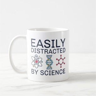 Einfach von Wissenschaft abgelenkt Kaffeetasse