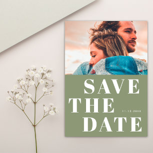 Einfache 1-Foto-Minimalist-Bold-Sagegrün-Hochzeit Save The Date