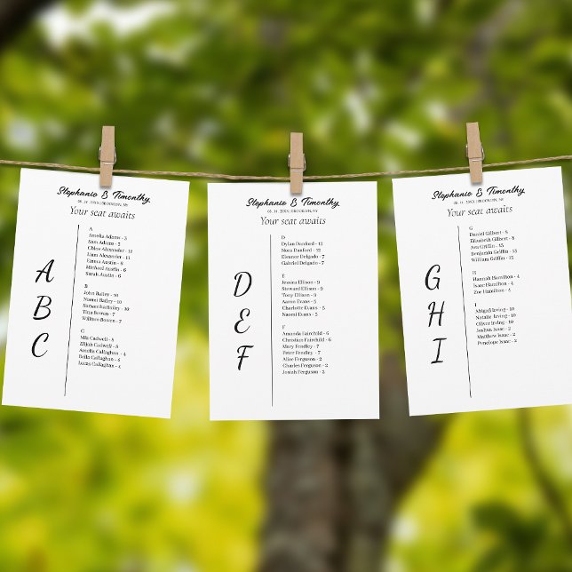 Einfache Alphabetische Hochzeitskarten (Easily guide guests to their seats with alphabetically ordered seating chart cards.)