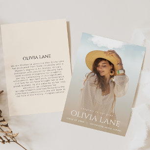 Einfache Ankündigung des Abschlusses mit vollem Fo