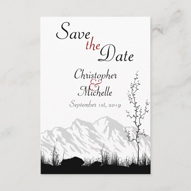 Einfache Bergszene Schwarz, Weiß und Rot Save The Date (Vorderseite)