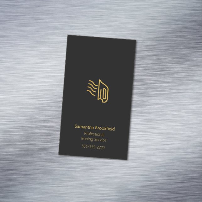 Einfache Berufliche Zuhause-Bügelservice Black Magnetische Visitenkarte (Beispiel)