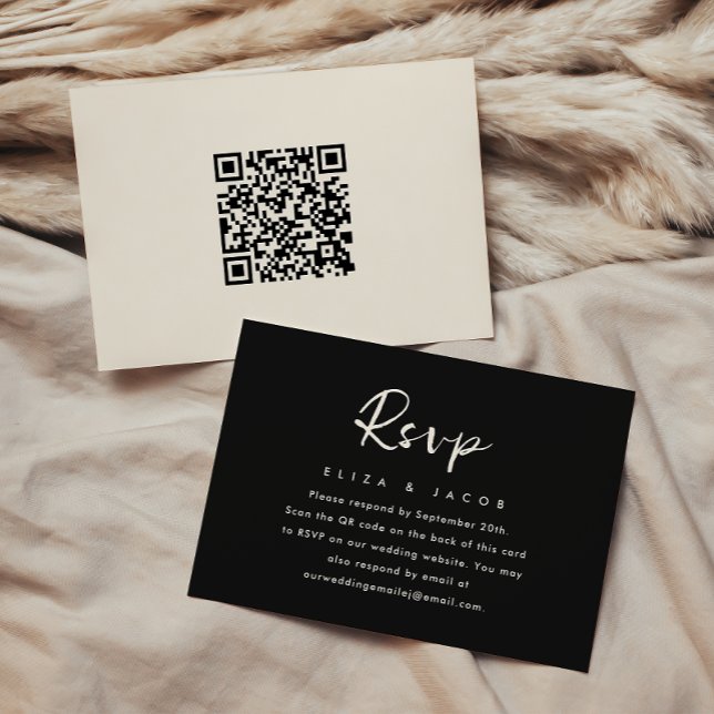 Einfache Black Cream Wedding RSVP Skript QR Code (Minimal and modern black rsvp card with elegant calligraphy and a qr code back for guest response.)