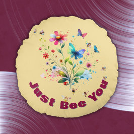 Einfache Bläserfarben-Monogramm-Biene auf Pfirsich Rundes Kissen