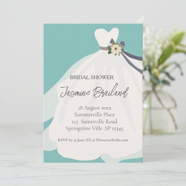 Einfache Blumenbrücke Gown Bridal Dusche Einladung (Stehend Vorderseite)