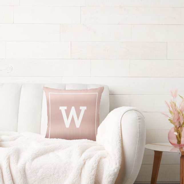 Einfache Blush Pink Initial Monogram Kissen (Liege)