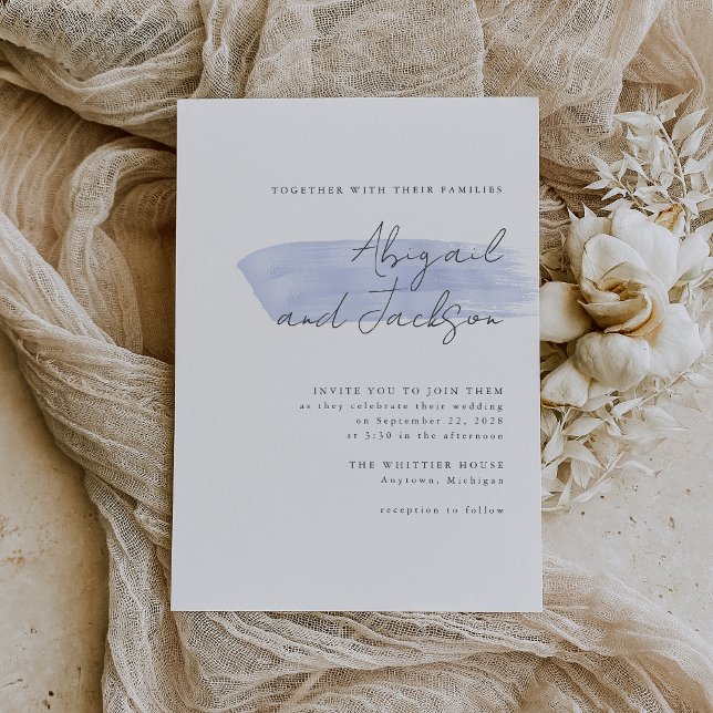 Einfache Dusty Blue Brush Strokes Wedding Einladung (A simple, modern invitation for a wedding with a dusty blue color palette.)