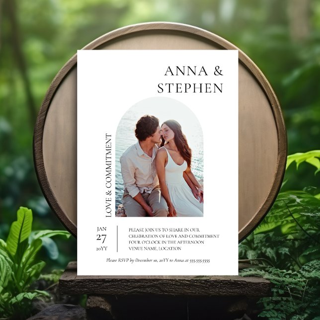 Einfache Elegance Foto Commitment Zeremonie Einladung (Simple elegance commitment ceremony or vow exchange party invitation front view.)