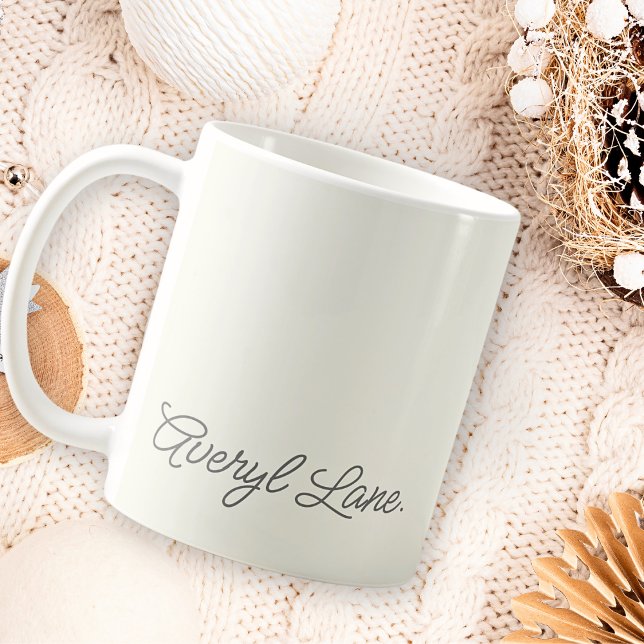 Einfache Elegant Girly Script Calligrafy Name Kaffeetasse (Von Creator hochgeladen)