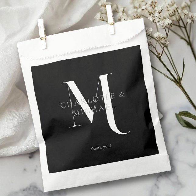 Einfache, elegante, monogramm Hochzeit Geschenktütchen (Simple, elegant, monogram " Thank You!"  wedding favor bag with your names.)