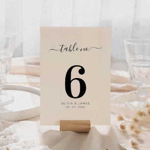 Einfache Festtafel-Nummer in solider Farbe im Boho Tischnummer