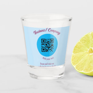 Einfache Firmenwebsite Barcode QR Name hinzufügen Schnapsglas