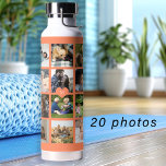 Einfache Foto-Collage mit Monogramm Keepake-Orange Trinkflasche<br><div class="desc">Fügen Sie 20 Fotos, Kinder, Haustiere oder Freunde hinzu und kreieren Sie Ihre eigene trendige Collage Grid Orange und Weiß Wasserflasche mit Ihrem persönlichen oder familiären Monogramm-Namen in einem hellen orangefarbenen Herz. Einfach mit Ihren benutzerdefinierten quadratischen Bildern und Buchstaben personalisieren. Es kann ein nettes, nachdenkliches Geschenk für ein Familienmitglied, einen...</div>