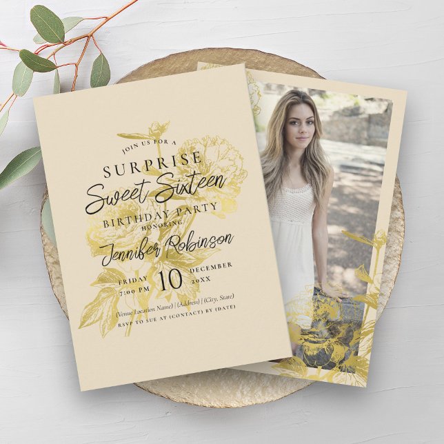 Einfache Goldcreme Foto ÜBERRASCHUNG Süß 16 Einladung (Simple Gold Cream Floral Photo SURPRISE Sweet 16 Invitation)
