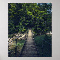 Einfache Hängebrücke über den Fluss Idrijca, Slove